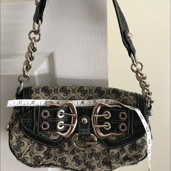 Authentic Guess shoulder bag - Picture 3 of 8